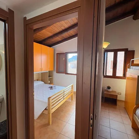 Affittasardegna - Trilo Albicocca Apartment Villavecchia