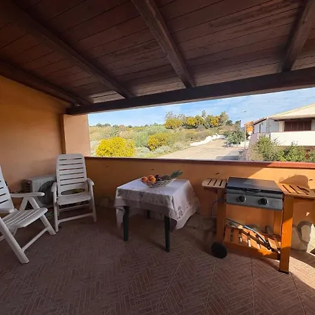 Affittasardegna - Trilo Albicocca Apartament